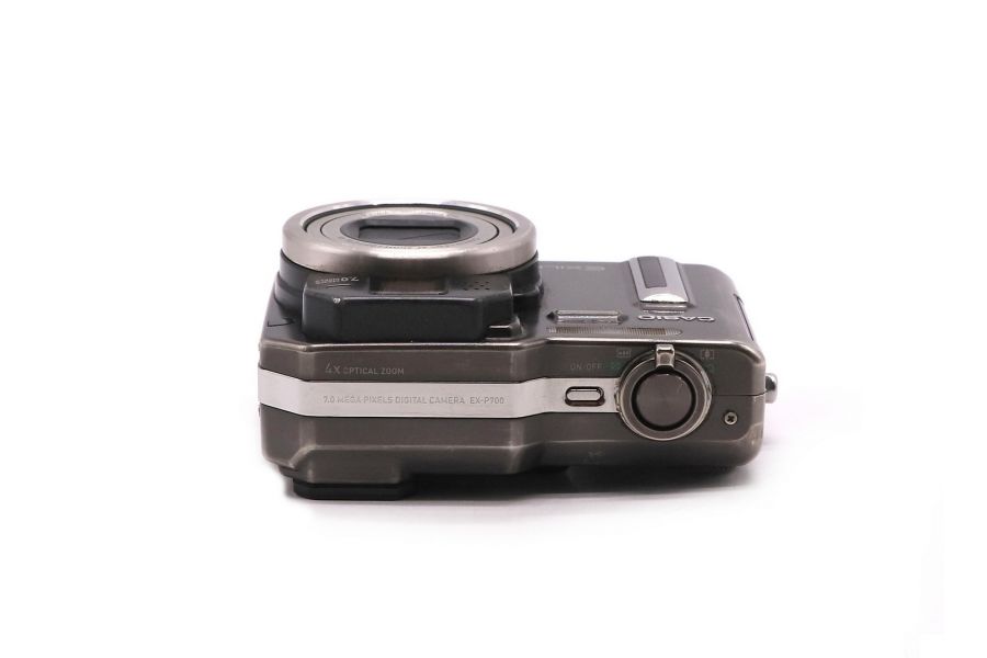 Компактная фотокамера Casio Exilim EX-P700