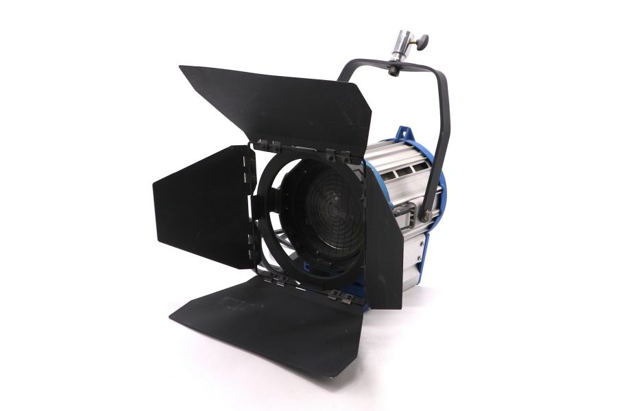 Вольфрамовый галогенный осветитель Fresnel 1000W