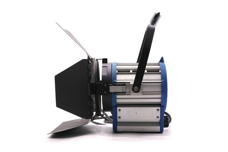 Вольфрамовый галогенный осветитель Fresnel 1000W