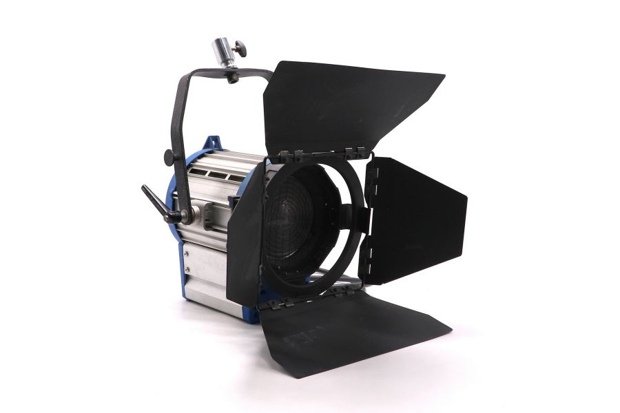 Вольфрамовый галогенный осветитель Fresnel 1000W