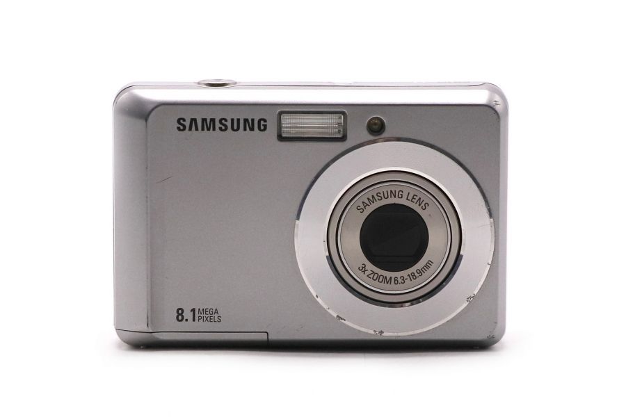 Цифровая фотокамера Samsung ES10 в упаковке