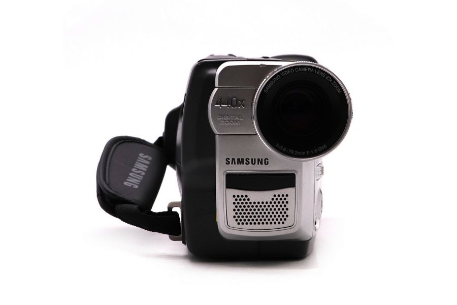 Видеокамера аналоговая Samsung VP-L520 (Korea)