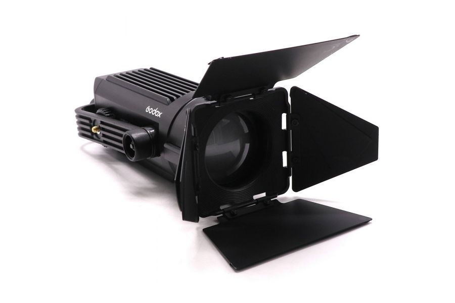 Фокусируемый светодиодный осветитель Godox S30