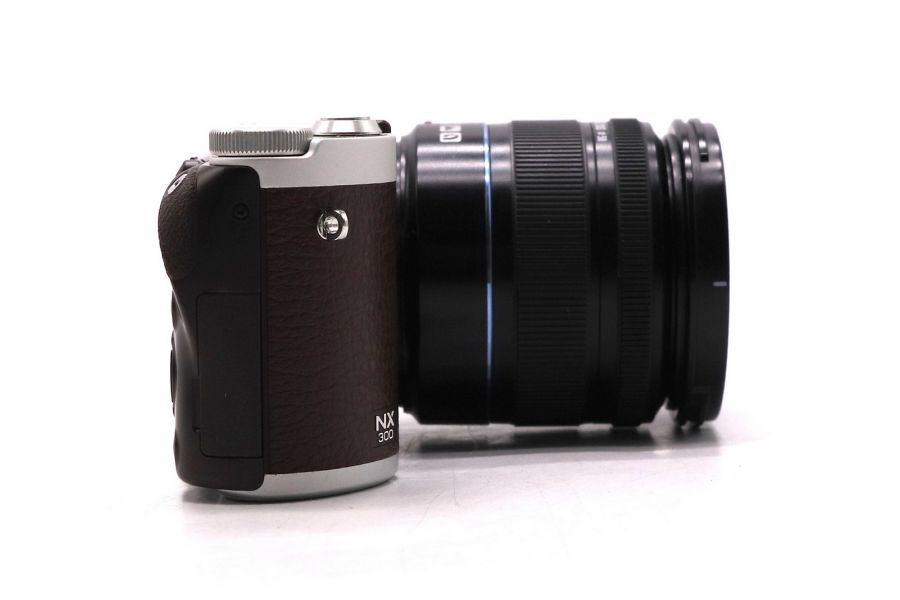 Фотоаппарат Samsung NX300 kit в упаковке