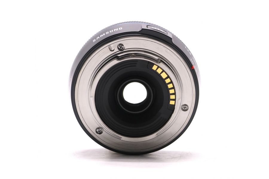 Широкоугольный объектив Samsung 20mm f/2.8