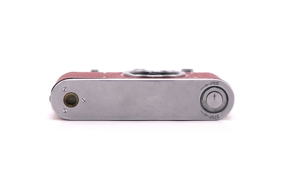 Советский фотоаппарат Зоркий С красный (СССР)