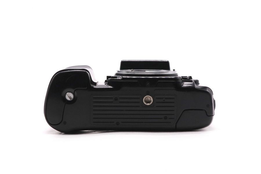 35-мм зеркальная фотокамера Nikon F-801 body