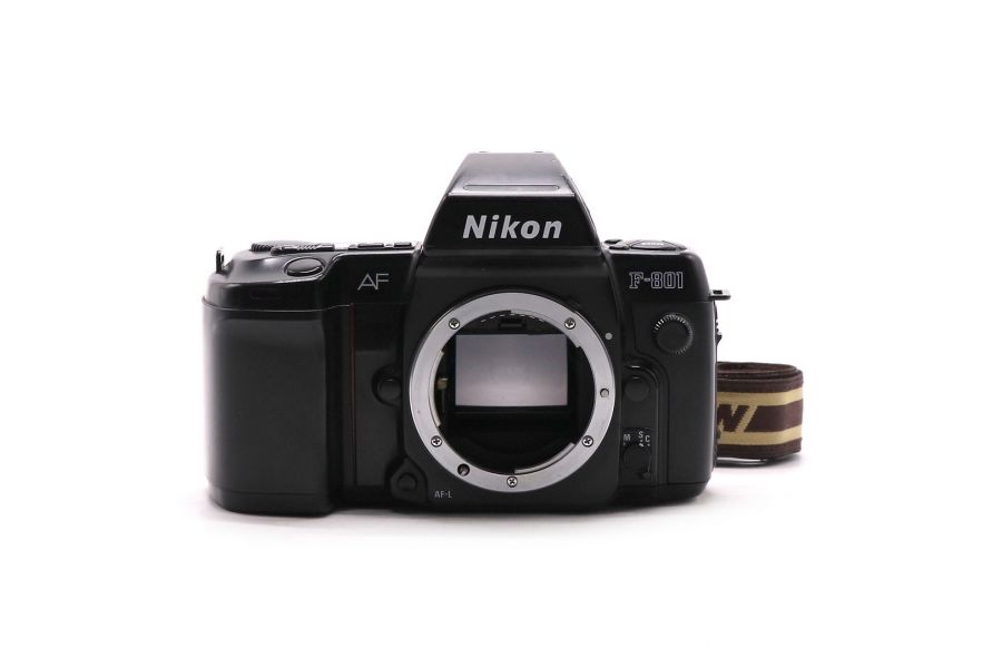 35-мм зеркальная фотокамера Nikon F-801 body