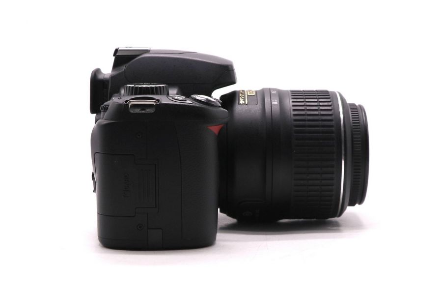 Фотокамера Nikon D60 kit (пробег 13270 кадров)