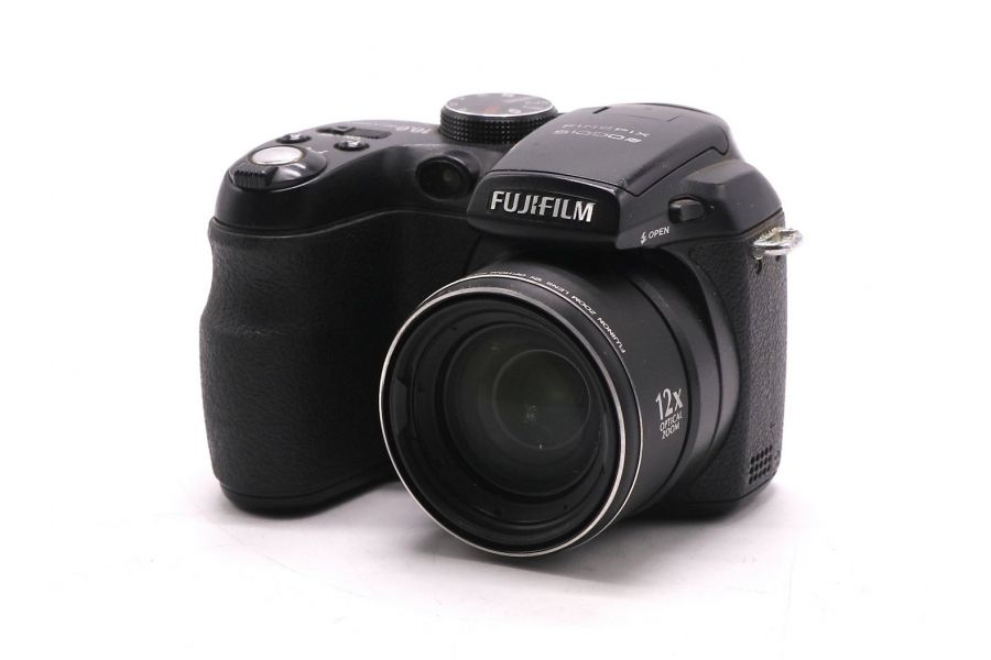 Компактный фотоаппарат Fujifilm Finepix S1000fd