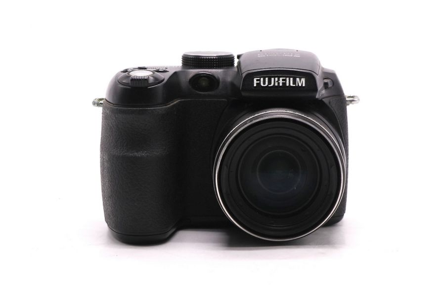 Компактный фотоаппарат Fujifilm Finepix S1000fd