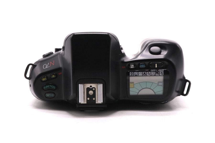 Зеркальный фотоаппарат Nikon N70 body (Japan)