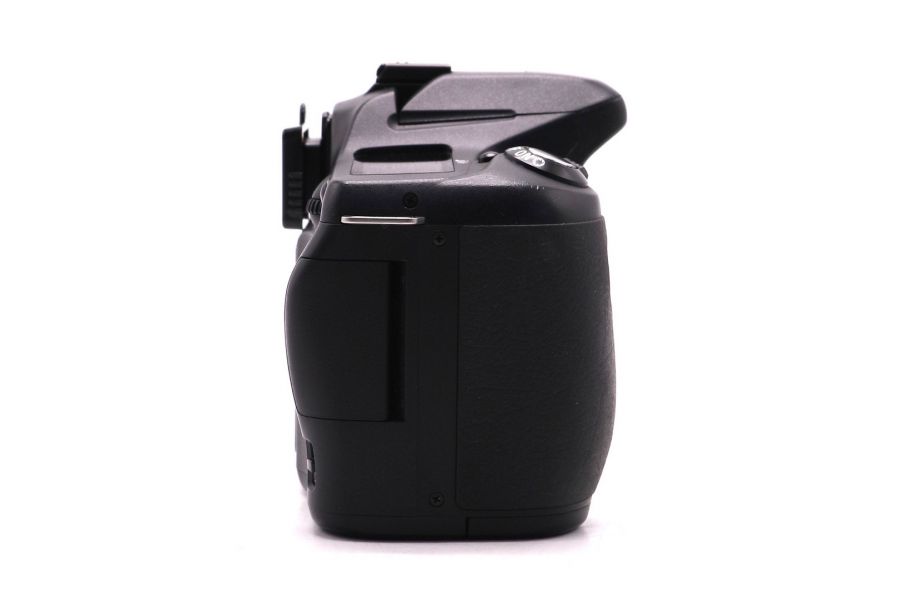 Фотокамера Samsung GX-1L body (пробег 9525 кадров)