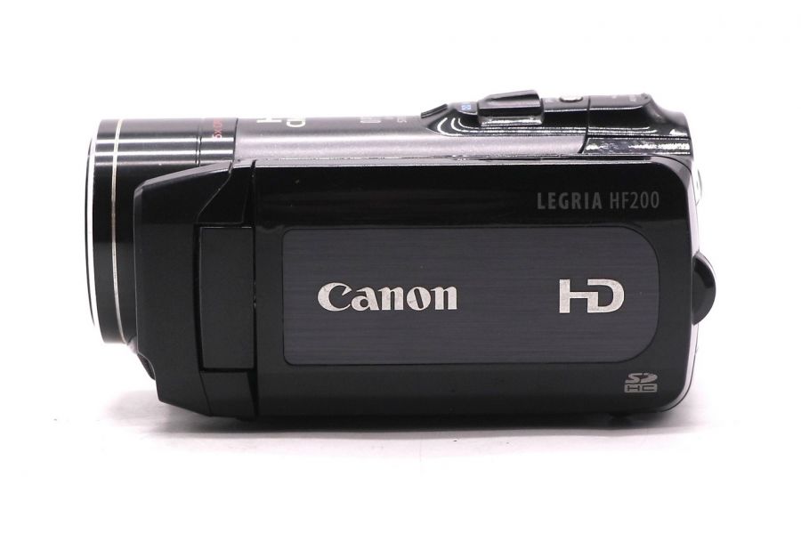 Видеокамера Canon LEGRIA HF200 в упаковке