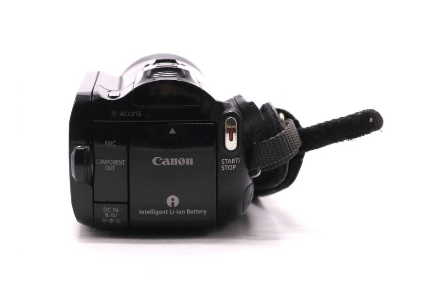 Видеокамера Canon LEGRIA HF200 в упаковке