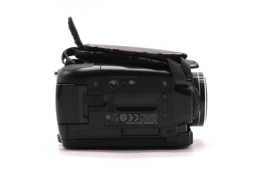 Видеокамера Canon LEGRIA HF200 в упаковке
