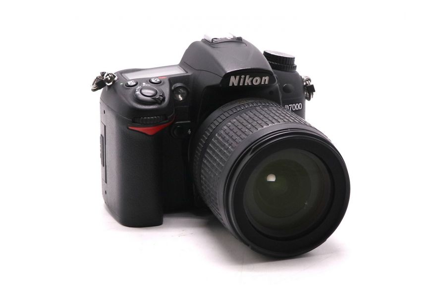 Nikon D7000 kit в упаковке (пробег 89800 кадров)