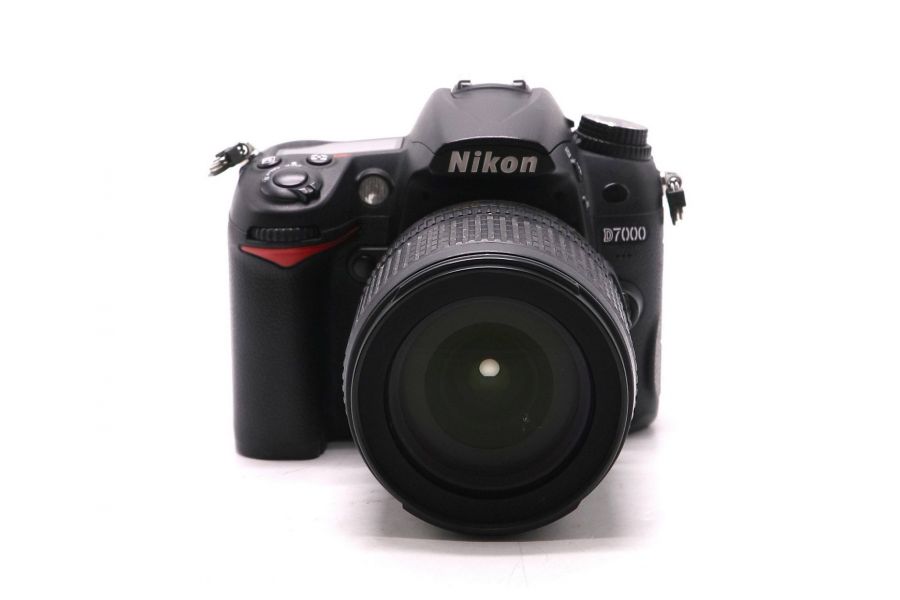 Nikon D7000 kit в упаковке (пробег 89800 кадров)