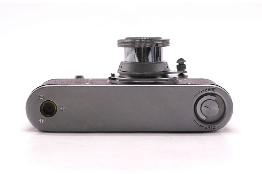 Фотоаппарат советский Зоркий С красный (СССР)