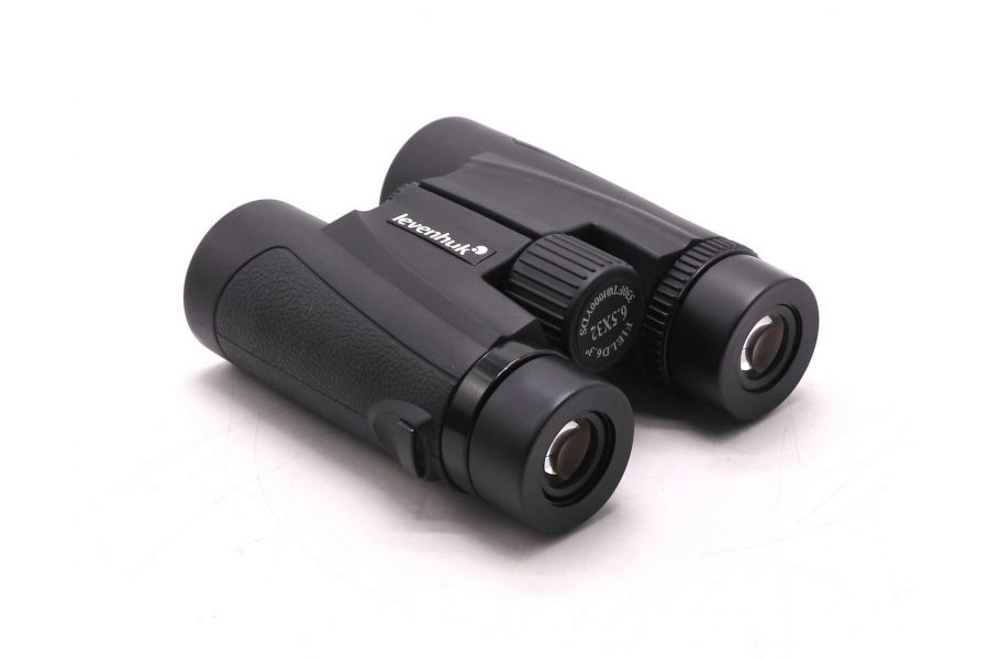 Бинокль Levenhuk Karma 6.5x32 в упаковке