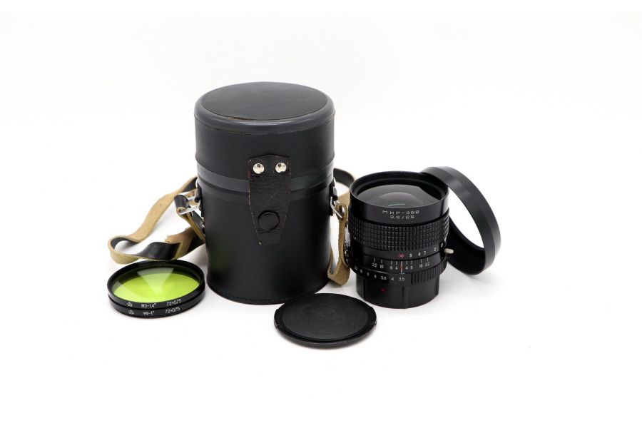 Широкоугольный советский объектив Мир-38В 3.5/65