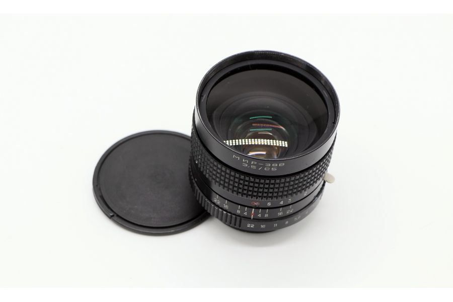 Широкоугольный советский объектив Мир-38В 3.5/65