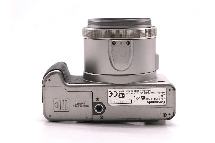 Компактная фотокамера Panasonic Lumix DMC-FZ20