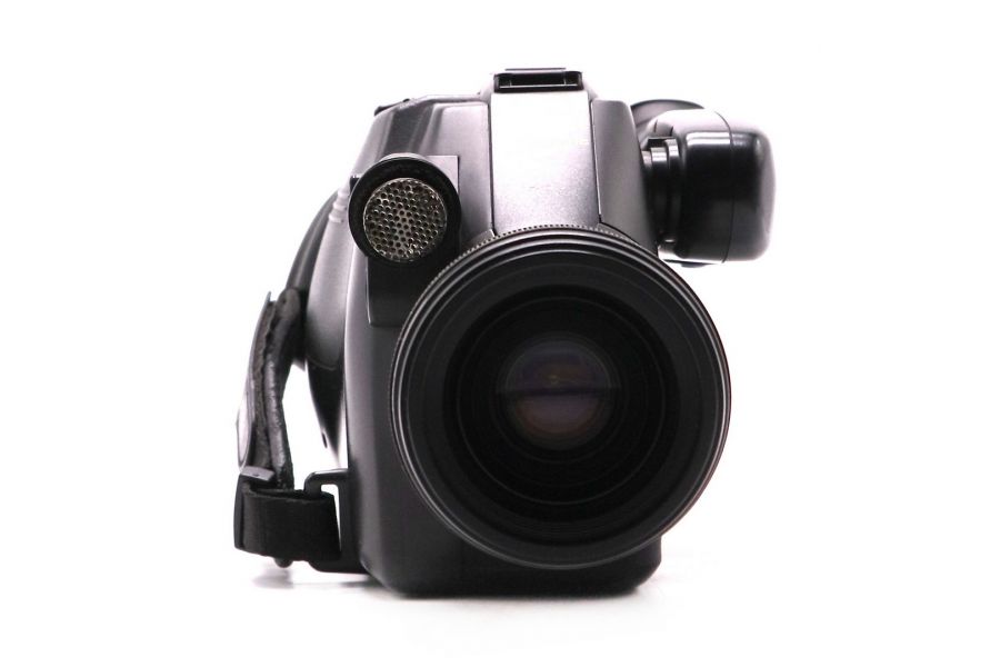 8-кратный зум видеокамера Panasonic NV-G202E