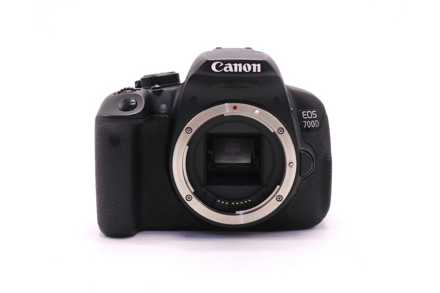 Canon EOS 700D body (пробег 5310 кадров)