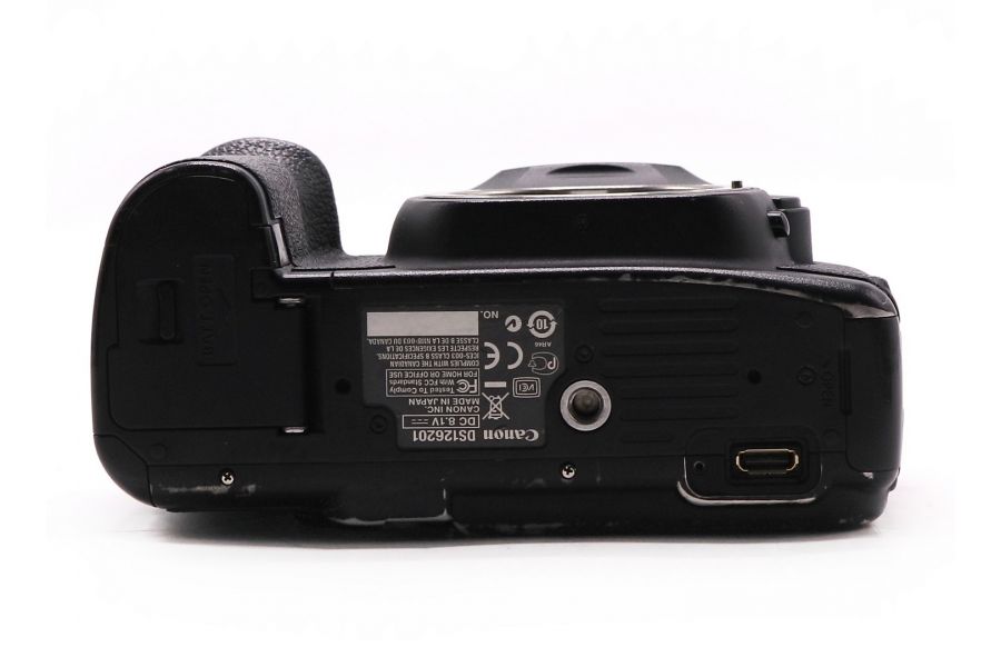 Canon EOS 5D Mark II body (пробег 393260 кадров)