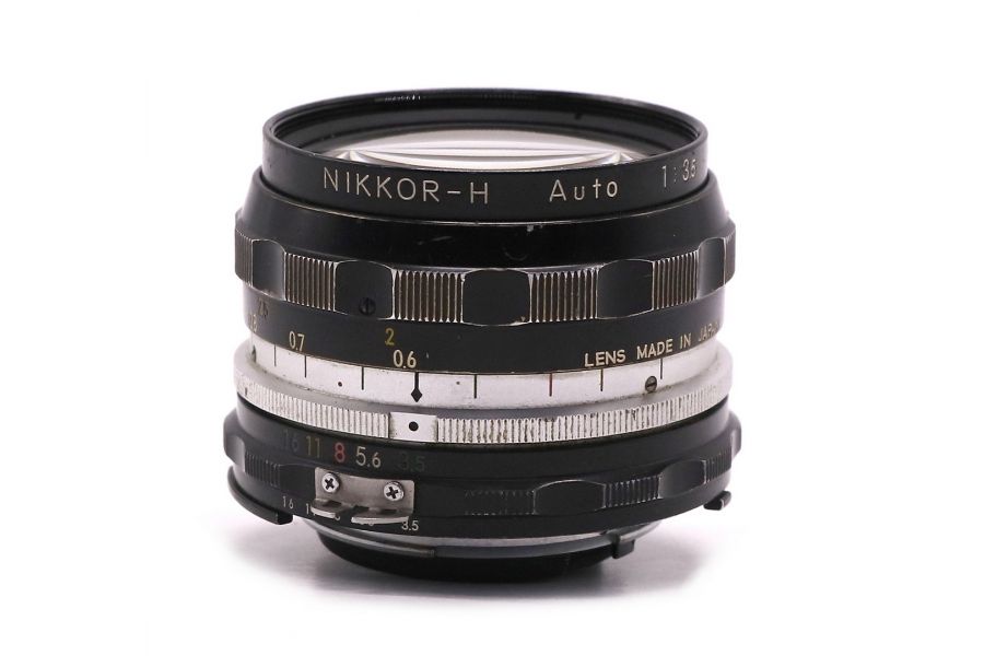 Объектив Nikon 28mm f/3.5 Nikkor-H (C) Auto