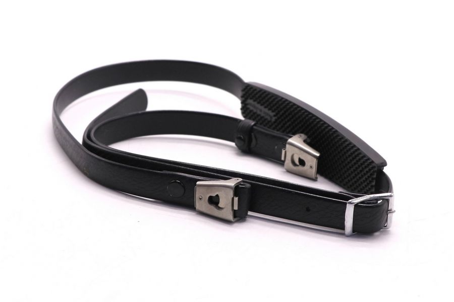 Ремень кожаный черный для фотоаппаратов Mamiya