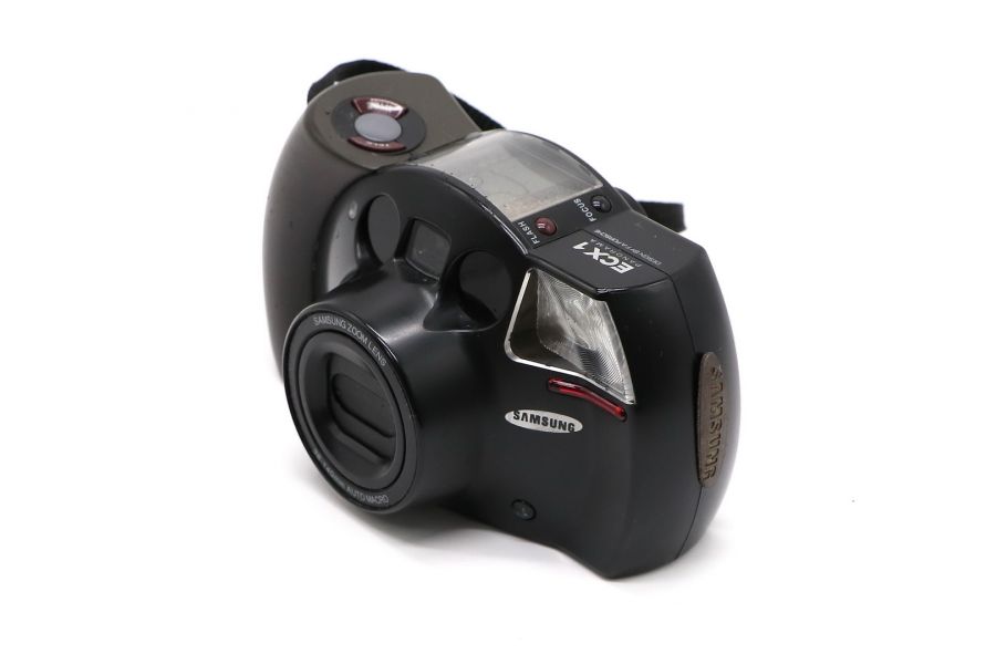 Аналоговый компактный фотоаппарат Samsung ECX1