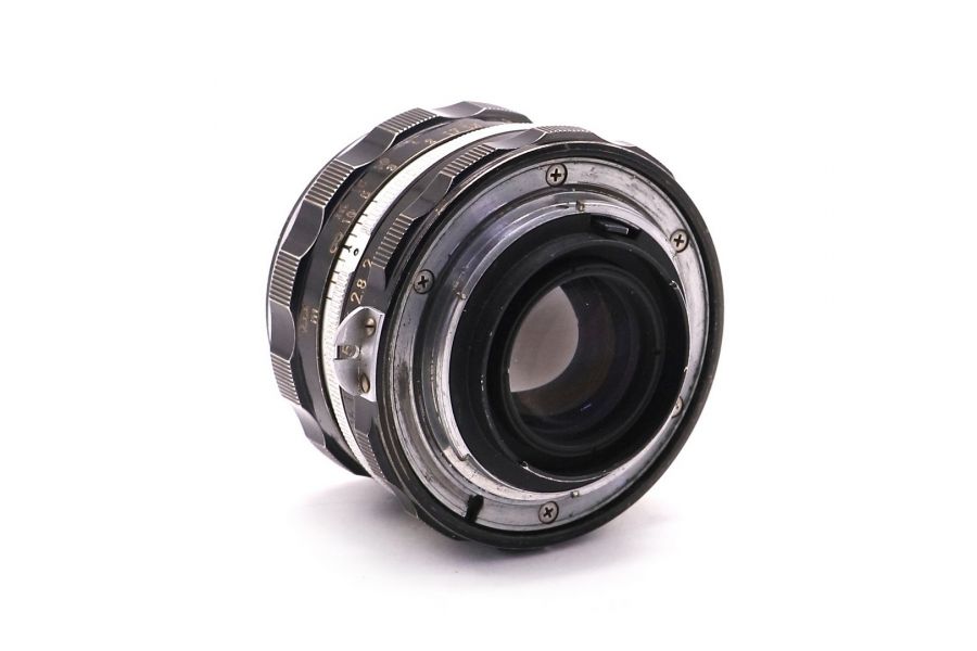 Мануальный Nikon Nikkor-H.C 50mm f/2 Auto