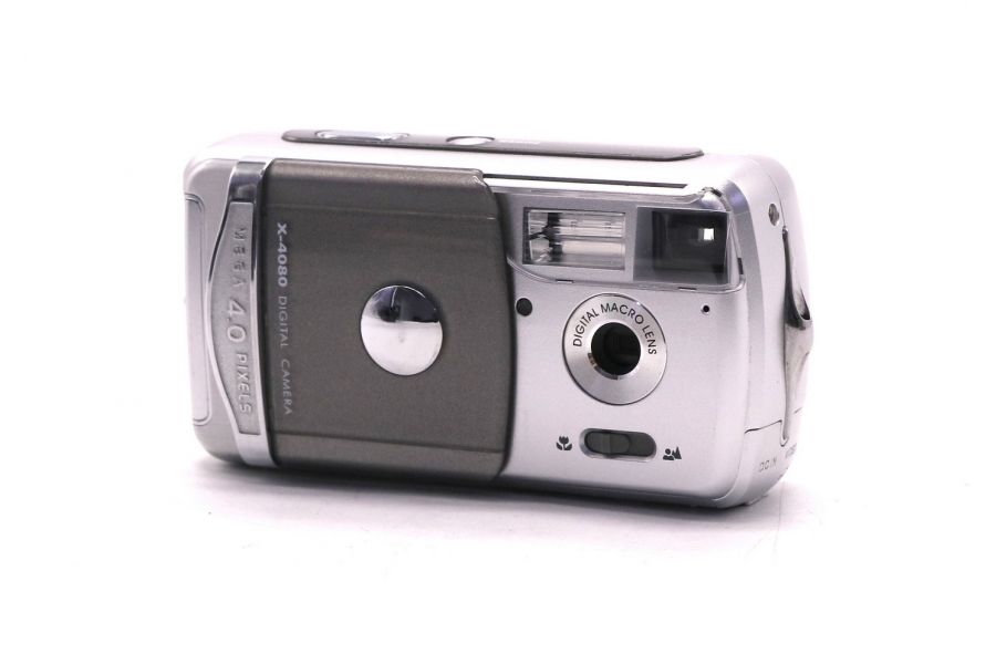 Цифровой фотоаппарат Akira Traveller X-4080