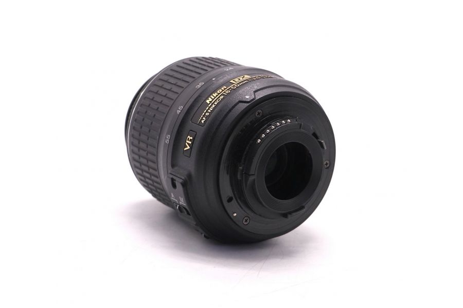Цифровой Nikon 18-55mm f/3,5-5,6G AF-S VR DX Nikkor