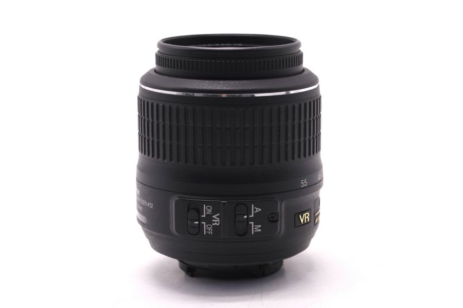 Цифровой Nikon 18-55mm f/3,5-5,6G AF-S VR DX Nikkor