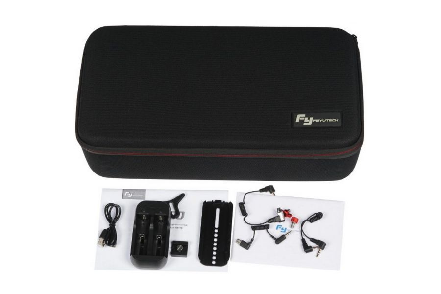 Стабилизатор с двойной ручкой FeiyuTech A2000 в упаковке