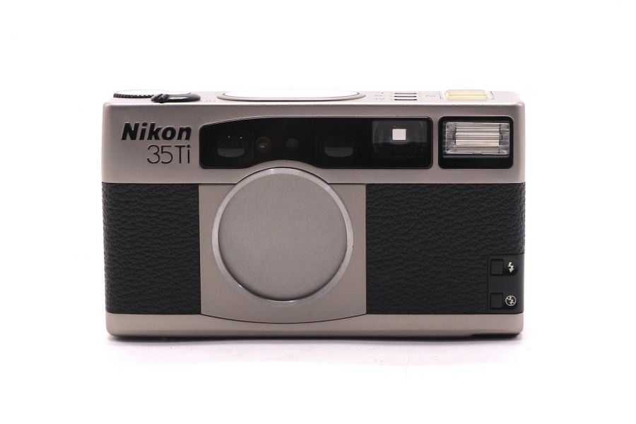 Пленочный компактный фотоаппарат Nikon 35TI