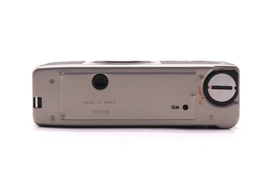 Пленочный компактный фотоаппарат Nikon 35TI