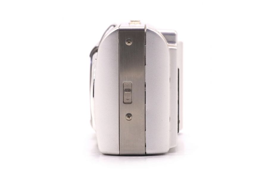 Компактная плёночная камера Olympus mju V Metal