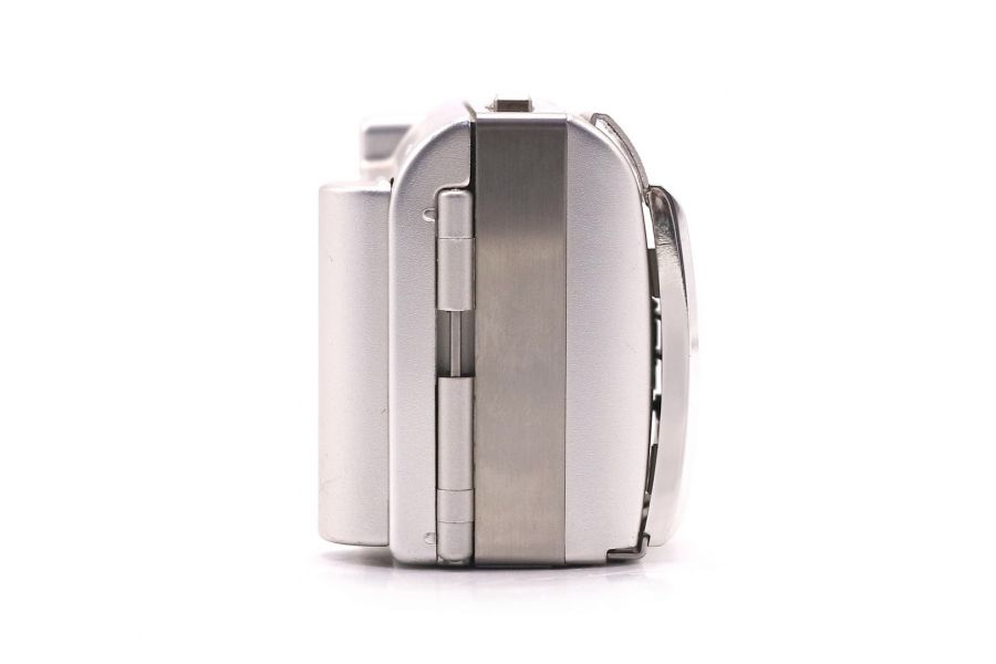 Компактная плёночная камера Olympus mju V Metal