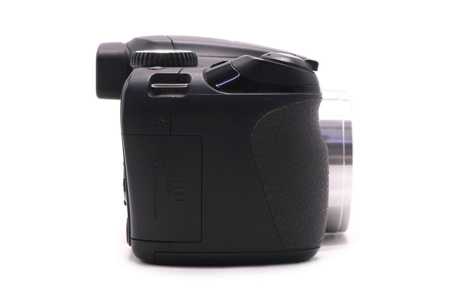 Компактная цифровая камера Fujifilm finePix S5700