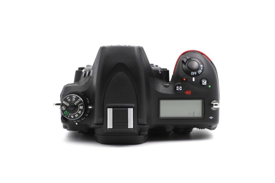 Nikon D750 body в упаковке (пробег 130645 кадров)