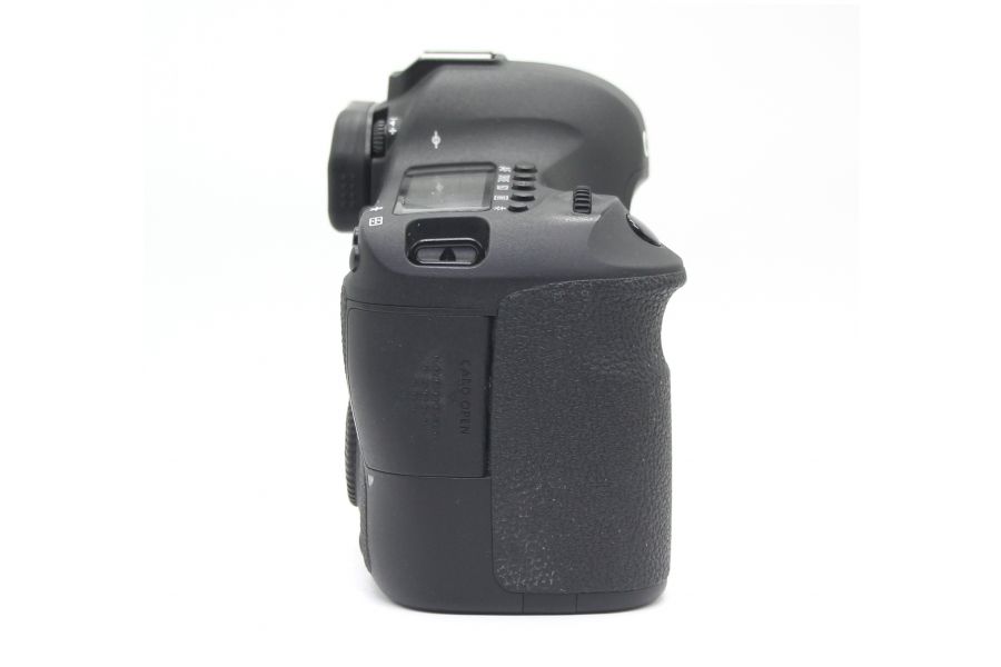 Фотокамера Canon EOS 6D body (пробег 4000 кадров)