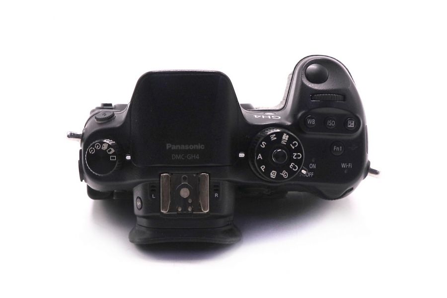 Panasonic Lumix DMC-GH4 body в упаковке (пробег 1900 кадров)