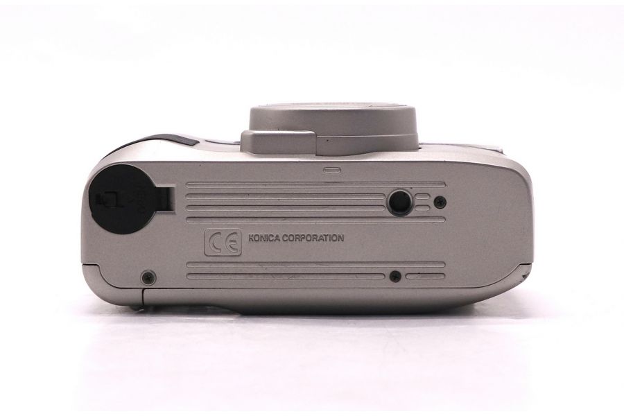 Компактная плёночная камера Konica Z-UP 118 Super