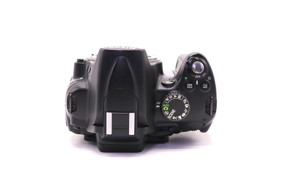 Фотокамера Nikon D5000 body (пробег 42380 кадров)