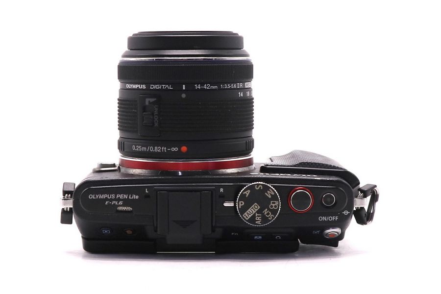 Olympus Pen E-PL6 kit в упаковке (пробег 7990 кадров)