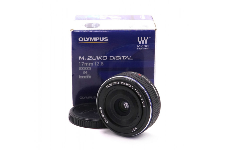 Olympus M.Zuiko Digital 17mm f/2.8 в упаковке